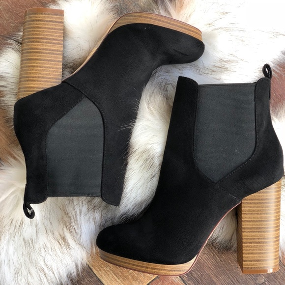 ✨ Suede Ankle Booties - Picture 2 of 3